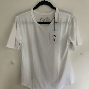 NEW WITH TAGS ZYIA men’s white tee shirt size m